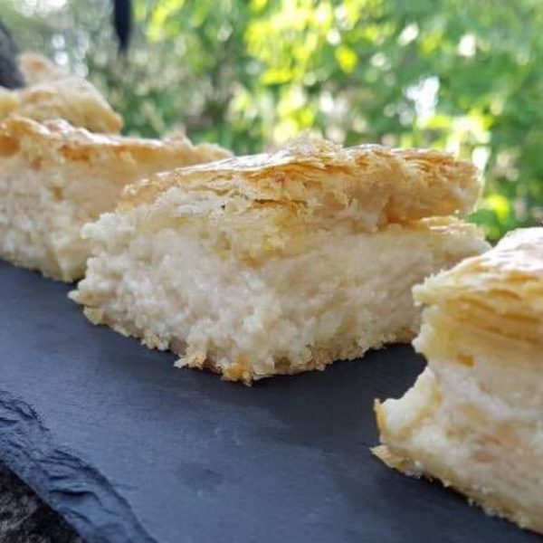 kaseropita-cheese-pie-agora-greek-delicacies